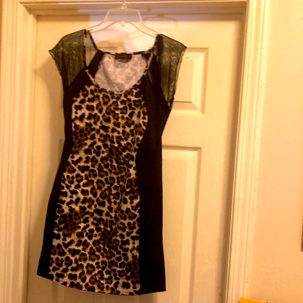 Leopard print Annabelle sexy dress 🥰